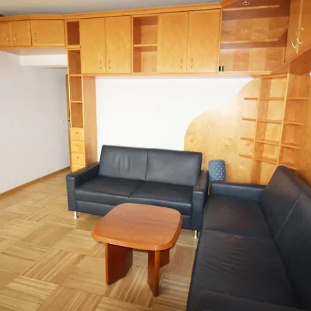 Апартаменты Geraeumige Im Zentrum *